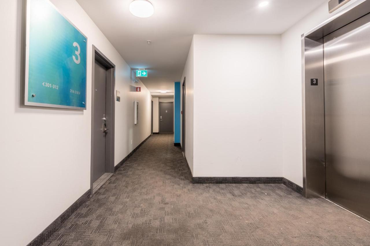 Apartment Initial -classe S- Centre-ville De +stationnement Quebec City