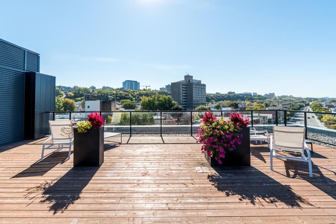 Apartment Initial -classe S- Centre-ville De +stationnement Quebec City